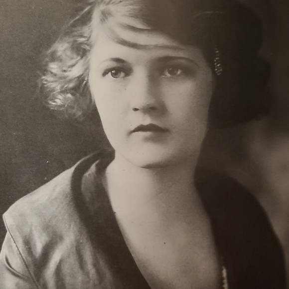 New CosetteK "Z" Barrette Hairpiece - Picture 4 of 6